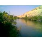 Bakersfield: : Kern River East of Lake Ming North East Bakersfield, Ca. June 3, 2007 A great Tubbing river