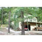 Spavinaw: Two bedroom built on the side of a hill suronded by 60ft oak trees.