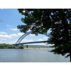 South Pittsburg: Bridge crossing to New Hope, TN