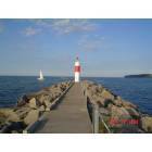 Irondequoit: Irondequoit Pier Mini-Lighthouse