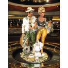 Las Vegas: : Winnie & Buck Statues @ Harrah's on the strip