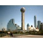 Dallas: : Dallas Tower taken from the I-35 heading north