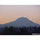 Tacoma: : Mount Rainier just before sunrise