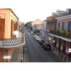 New Orleans: : French buildings at a street in New Orleans
