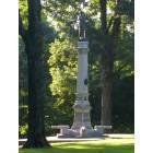 Fayetteville: : Statue in the Confederate Cemetery