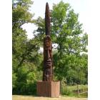 Iowa Falls: : Wooden sculpted Indian Monument