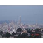 San Francisco: : View of the Golden Gate Bridge from atop Twin Peaks