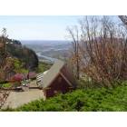 Signal Mountain: : Looking down onto the Tennessee River from Signal Mountain, TN