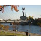Wichita: : Suspension Bridge Over River to Keeper of the Plains