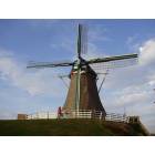 Fulton: De Immigrant Dutch windmill.