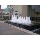 Kansas City: : Crown Center Fountains