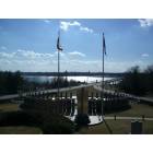 Annapolis: : WWII Memorial and US Naval Academy on a warm Feb 8, 2009