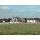 Orange Grove: EL RANCHO DE CORTINAS CAMP HOUSE