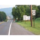 Mount Holly Springs: Entering Mt Holly Springs from the Holly Pike