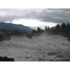 Thompson Falls: Thompson Falls Dam during spring runoff May 2008