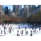 New York: : Ice skating in Central Park