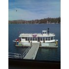 Lake Arrowhead: : Queen Mary Ferry on the lake