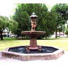 St. Joseph: : The fountain on State Street