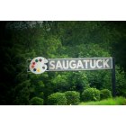 Saugatuck: entrance to paradise!