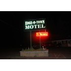 Park Falls: edge o town motel at night