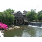 Pigeon Forge: : The Old Mill
