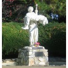 Auburn: Statue of Soldier carrying deceased friend