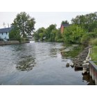 Albion: Kalamazoo river behind town