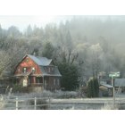 Scotts Mills: farm house winter morning
