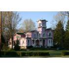 Wellsville: Historic Pink House - Wellsville