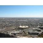 El Paso: : A bird's-eye view of U.S. border at El Paso, Interstate-10, and border river