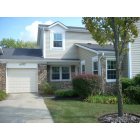 Schaumburg: Lovely Colony Lake townhomes in Schaumburg, il 60194 Call )847) 605-8455