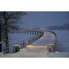 Des Moines: : looking west, at snow covered Gray's Lake bridge, 1-11-2011, 7:25 am
