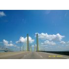 Bridge City-Orangefield: Veterans Memorial and Rainbow Bridges