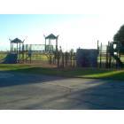 Chowchilla: Fairmead Elementary School Playground Equipment