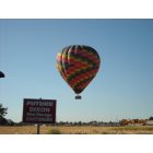 Dixon: Hot Air Balloon landing in Dixon