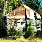 Tuscumbia: Old train station in spring valley area