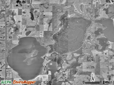 Chain Lakes township, North Dakota satellite photo by USGS