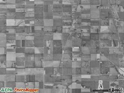 Walsh Centre township, North Dakota satellite photo by USGS