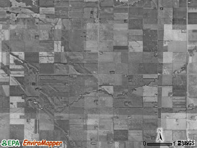Michigan township, North Dakota satellite photo by USGS
