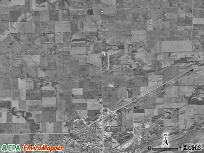 Saratoga township, Illinois satellite photo by USGS