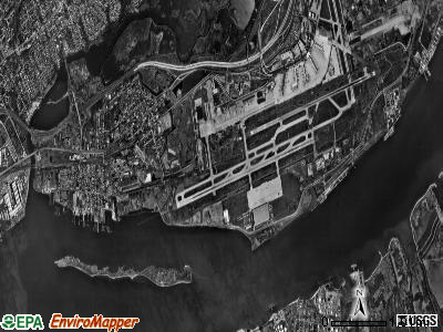 Tinicum township, Pennsylvania satellite photo by USGS
