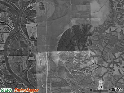 Lyons township, Iowa satellite photo by USGS
