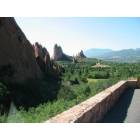 Manitou Springs: : Driving out of the Garden of The Gods