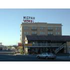 Tonopah: SIDE VIEW OF MIZPAH HOTEL AND JIM BUTLER MOTEL, TONOPAH, NV