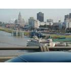 Baton Rouge: : Baton Rouge from the Mississippi River Bridge
