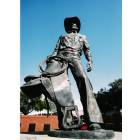Salinas: Cowboy Statue