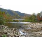 Erwin: : Nolichucky River behind the Holiday Inn Express