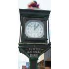 De Funiak Springs: : The First National Bank, Clock