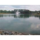 Pineville: : pineville lake and fountain