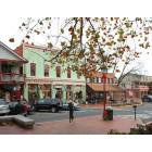 Arts, crafts, and sweets shops in Dahlonega's Town Square